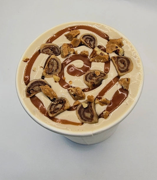 Butter Pecan Cinnamon Roll
